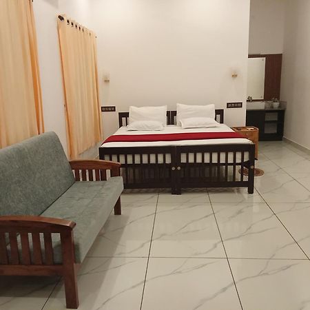 Hotel Appu'S Nido Pallipuram Esterno foto