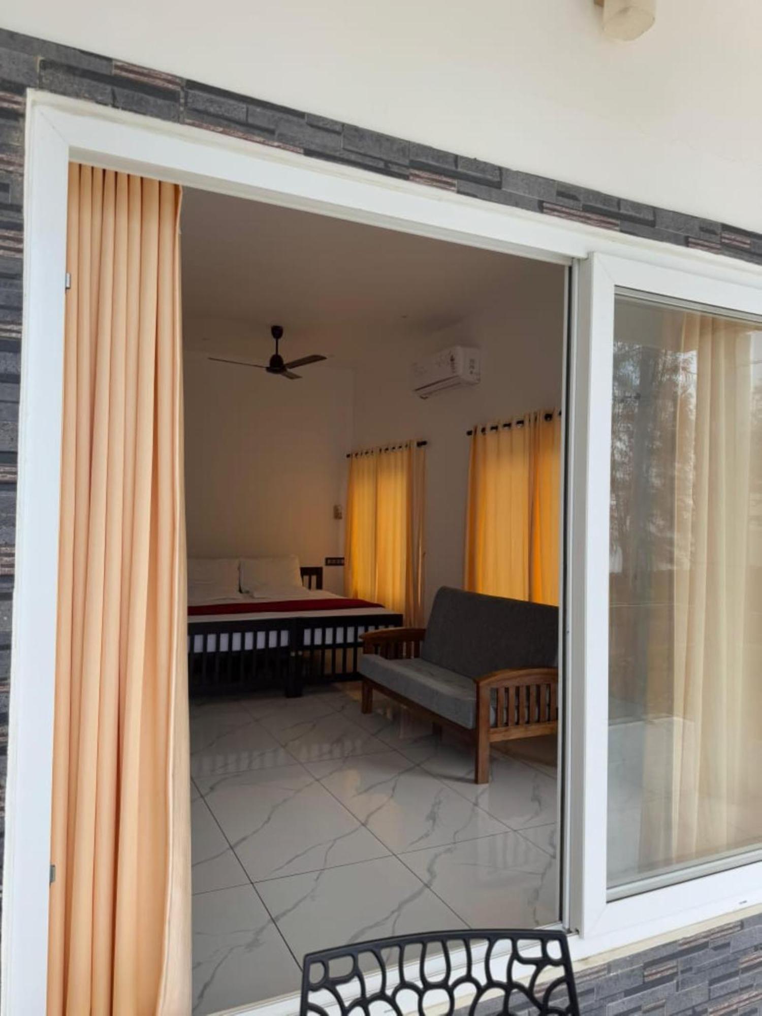 Hotel Appu'S Nido Pallipuram Esterno foto